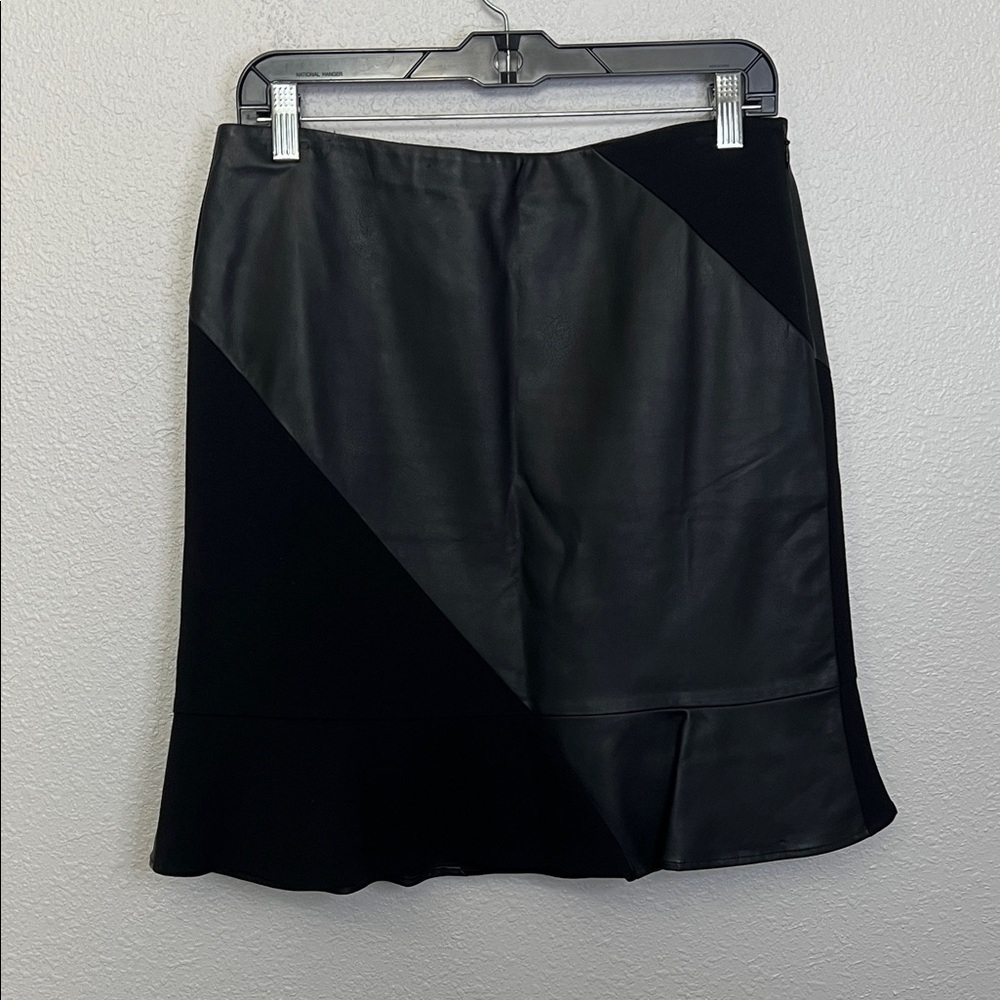 Ann Taylor Leather Ruffle Mini Skirt Black Size 8 *Flaw